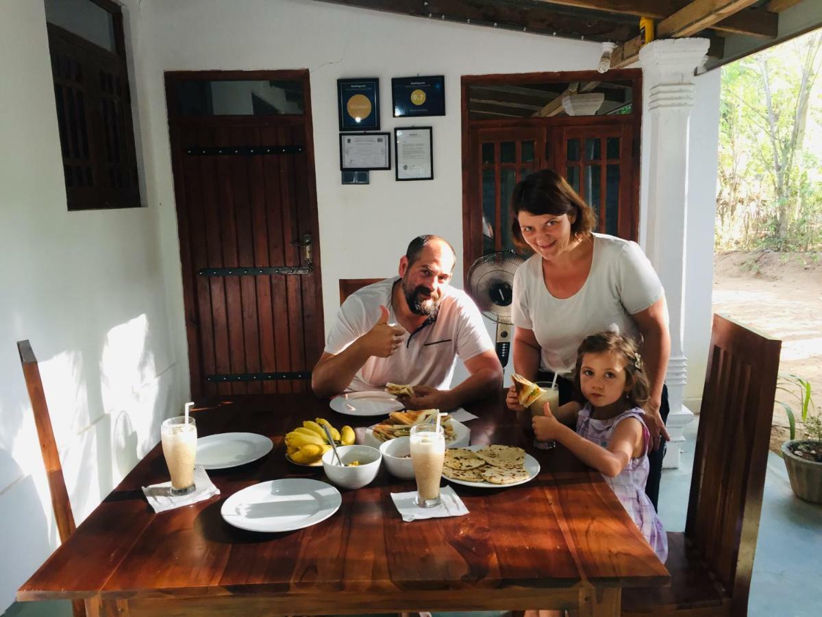Bindu Homestay Wellawaya Exteriör bild