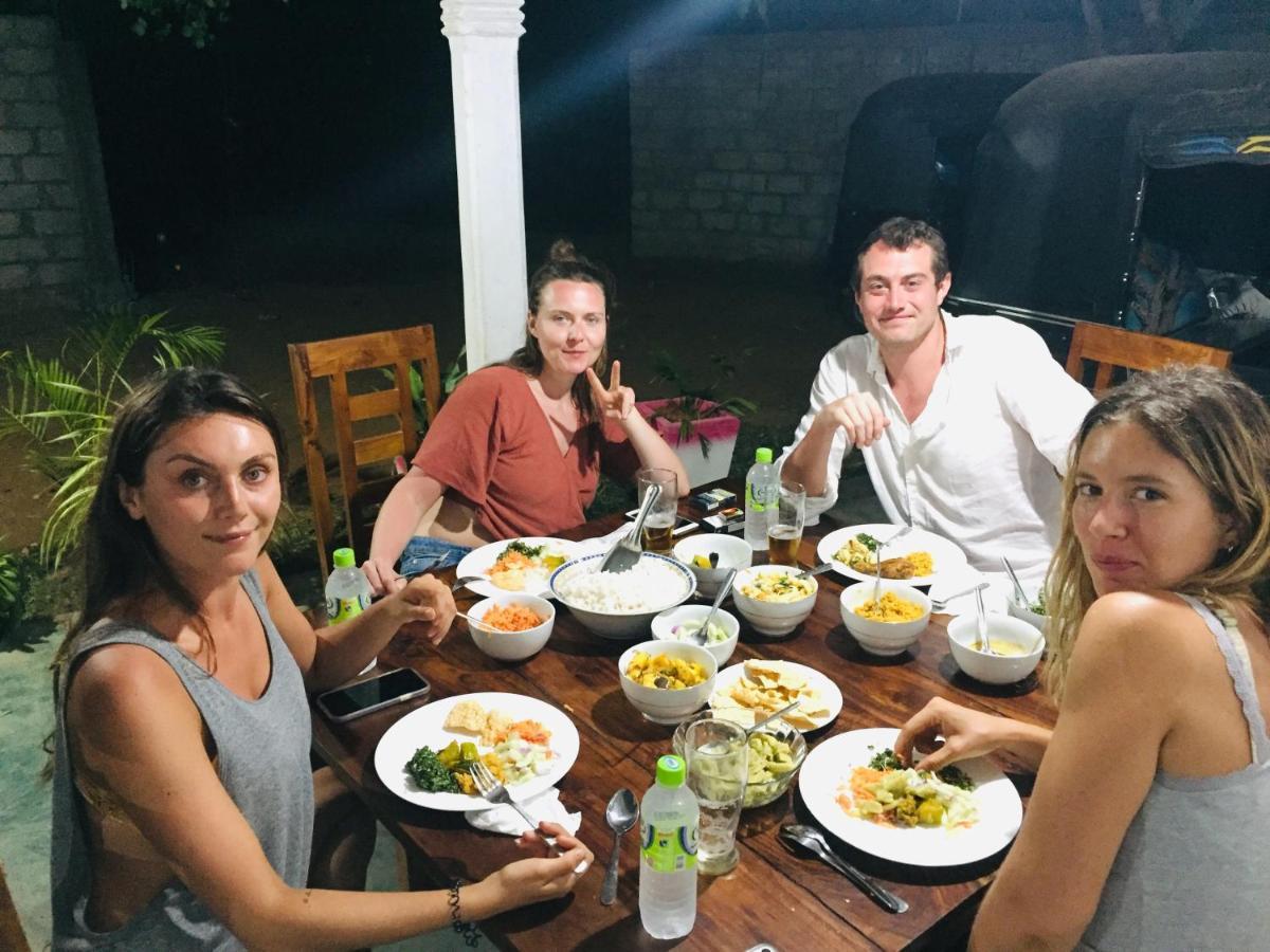 Bindu Homestay Wellawaya Exteriör bild